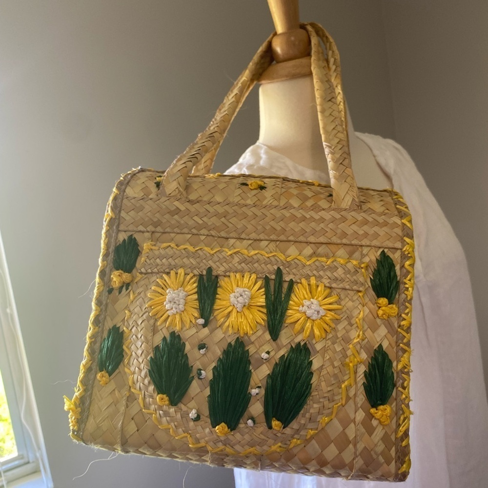 Vintage Straw Purse - Picture 3 of 11